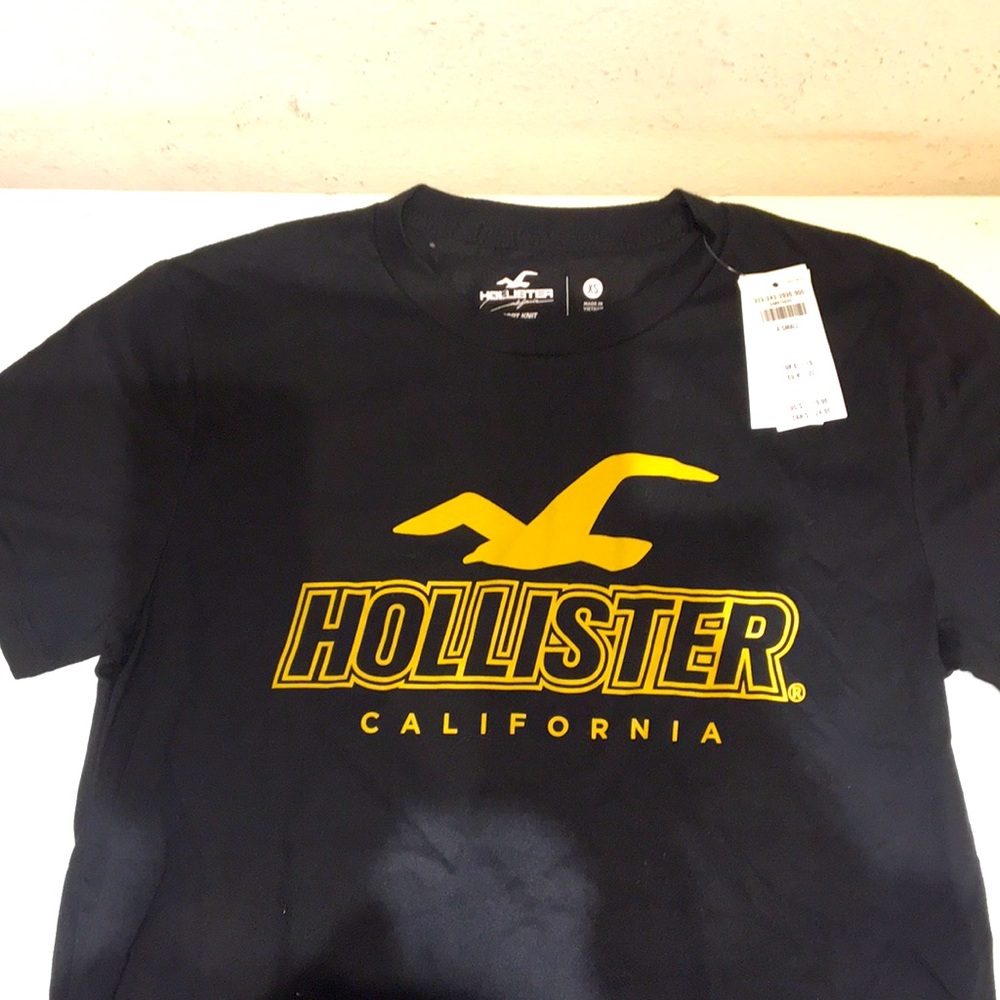 Hollister tshirt